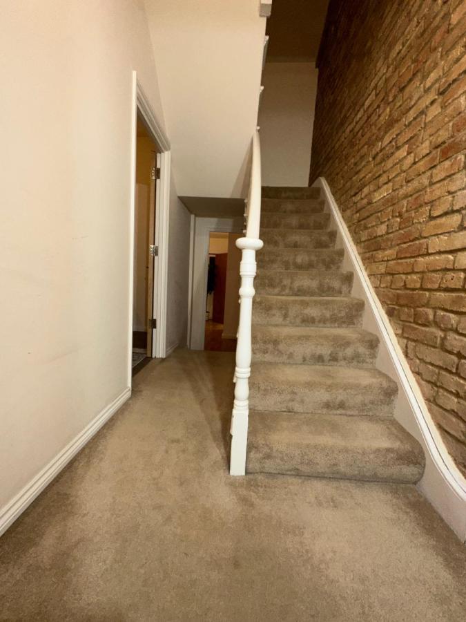 North A Spacious 7 Bedroom House Accommodating Up To 18 People Complete With Own Gym And Table Tennis Hébergement de vacances Londres