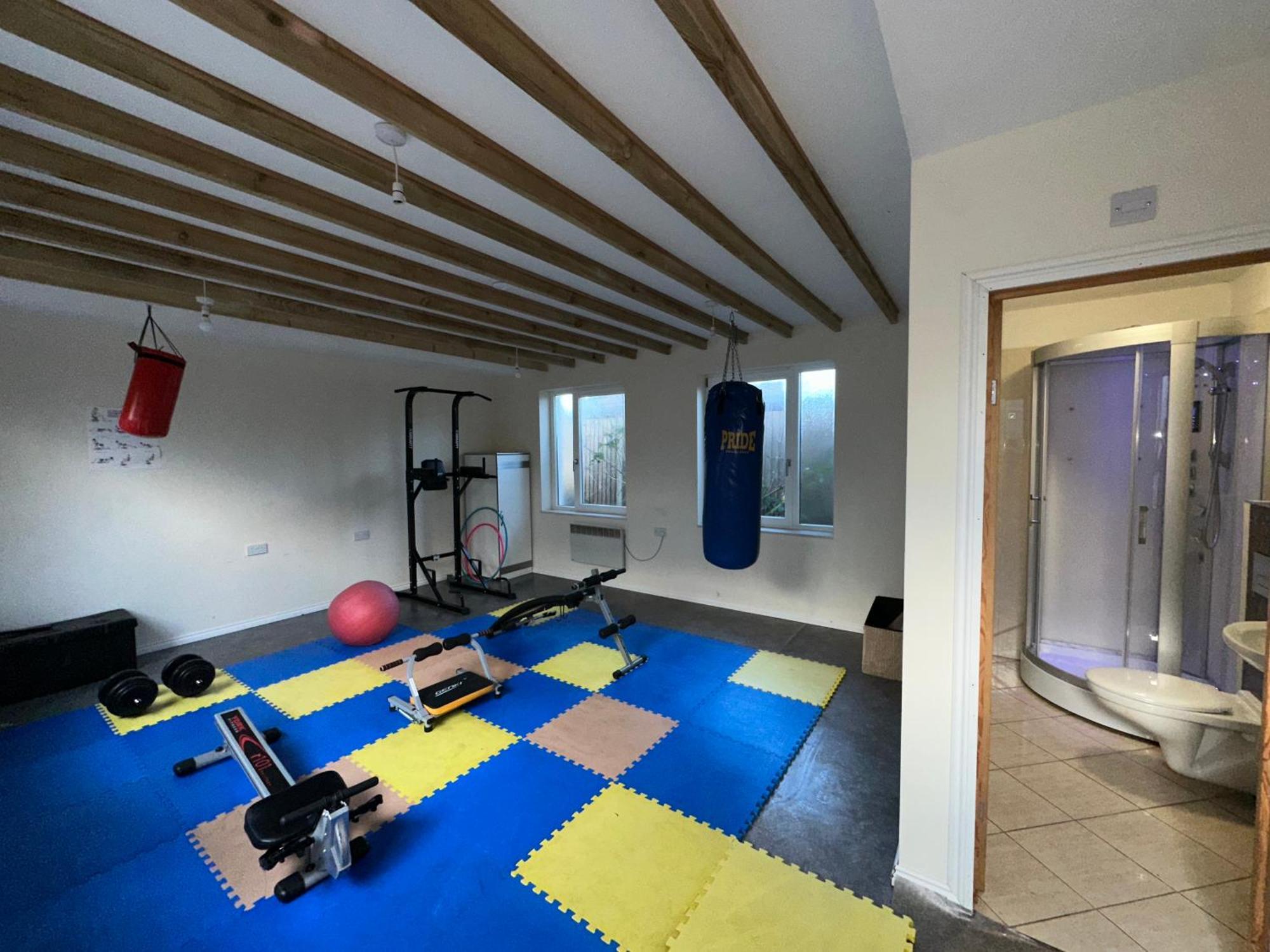 North A Spacious 7 Bedroom House Accommodating Up To 18 People Complete With Own Gym And Table Tennis Hébergement de vacances *