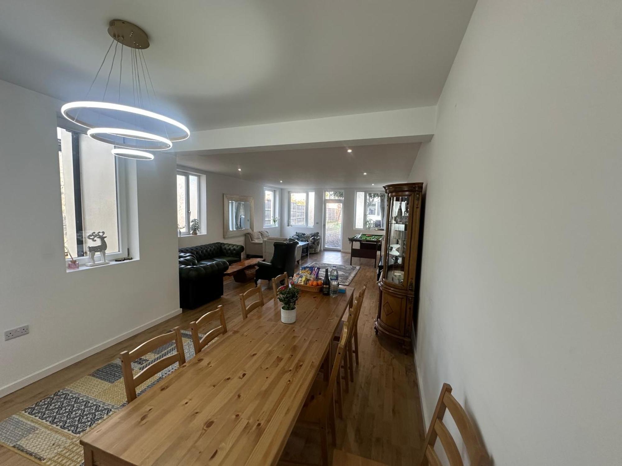 North A Spacious 7 Bedroom House Accommodating Up To 18 People Complete With Own Gym And Table Tennis Hébergement de vacances Londres